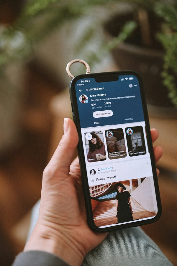 How to develop a data-driven content calendar for UK beauty bloggers?